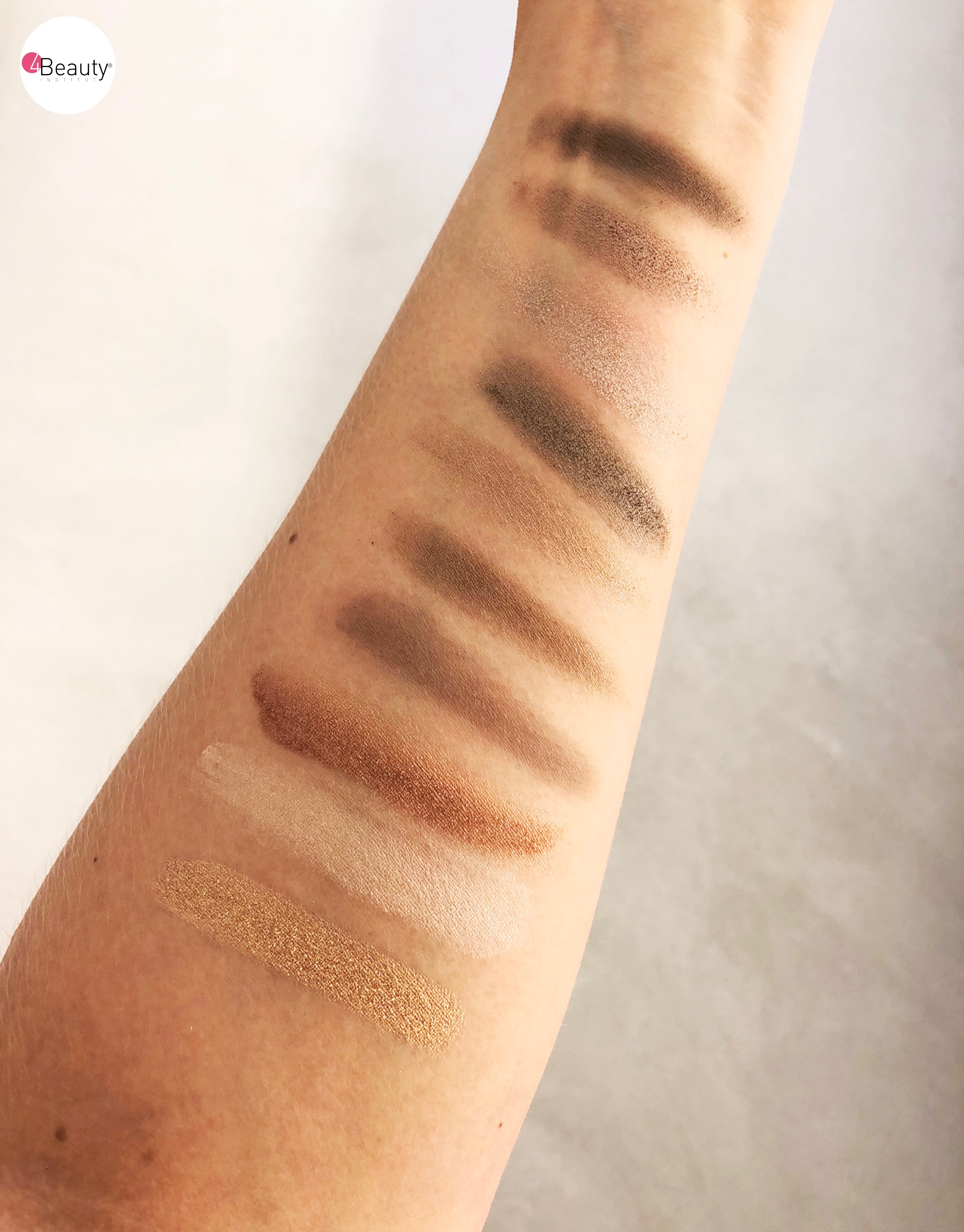 Swatches articles yeux bleus 2