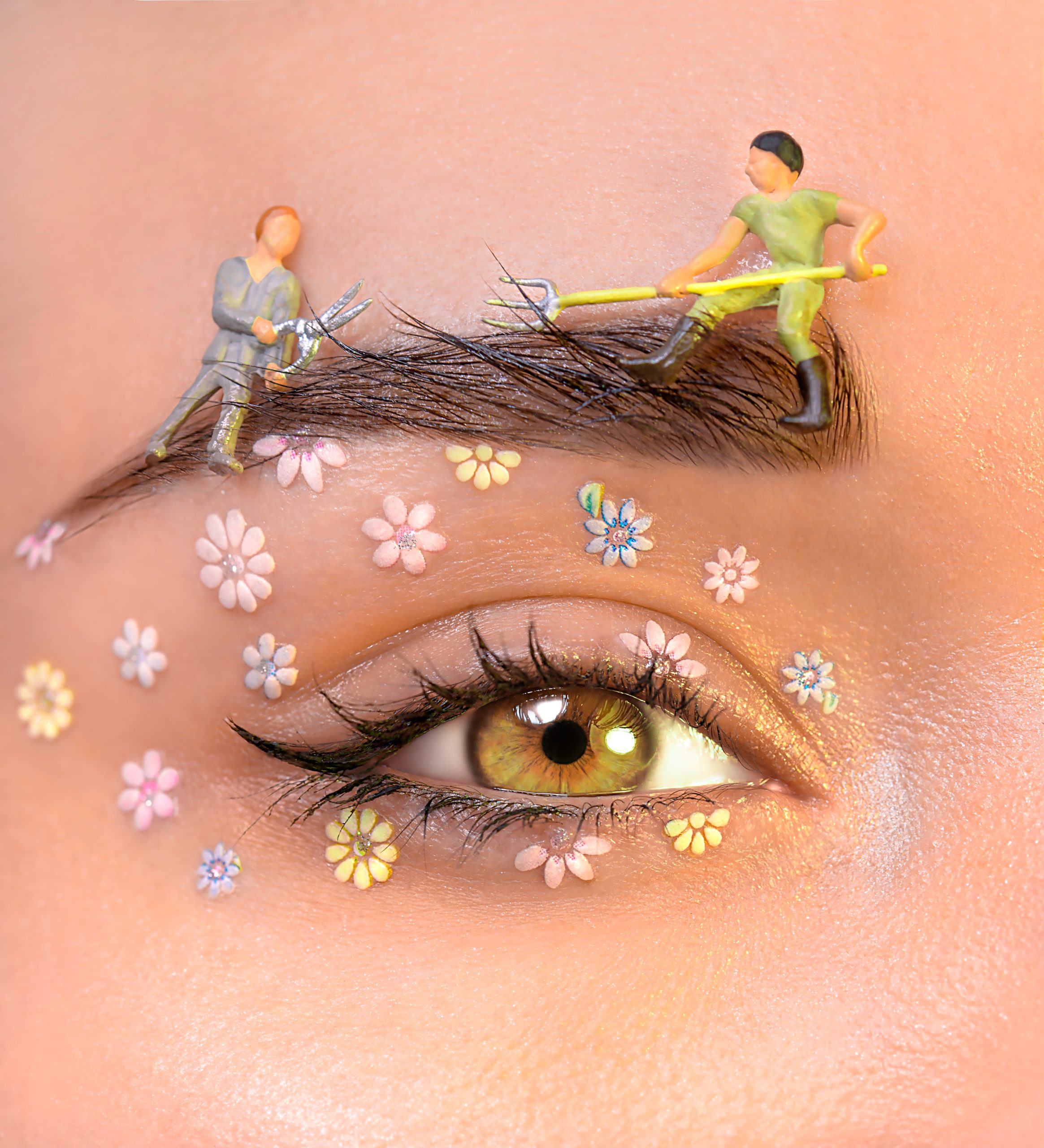 artistic-eye-makeup-3601536