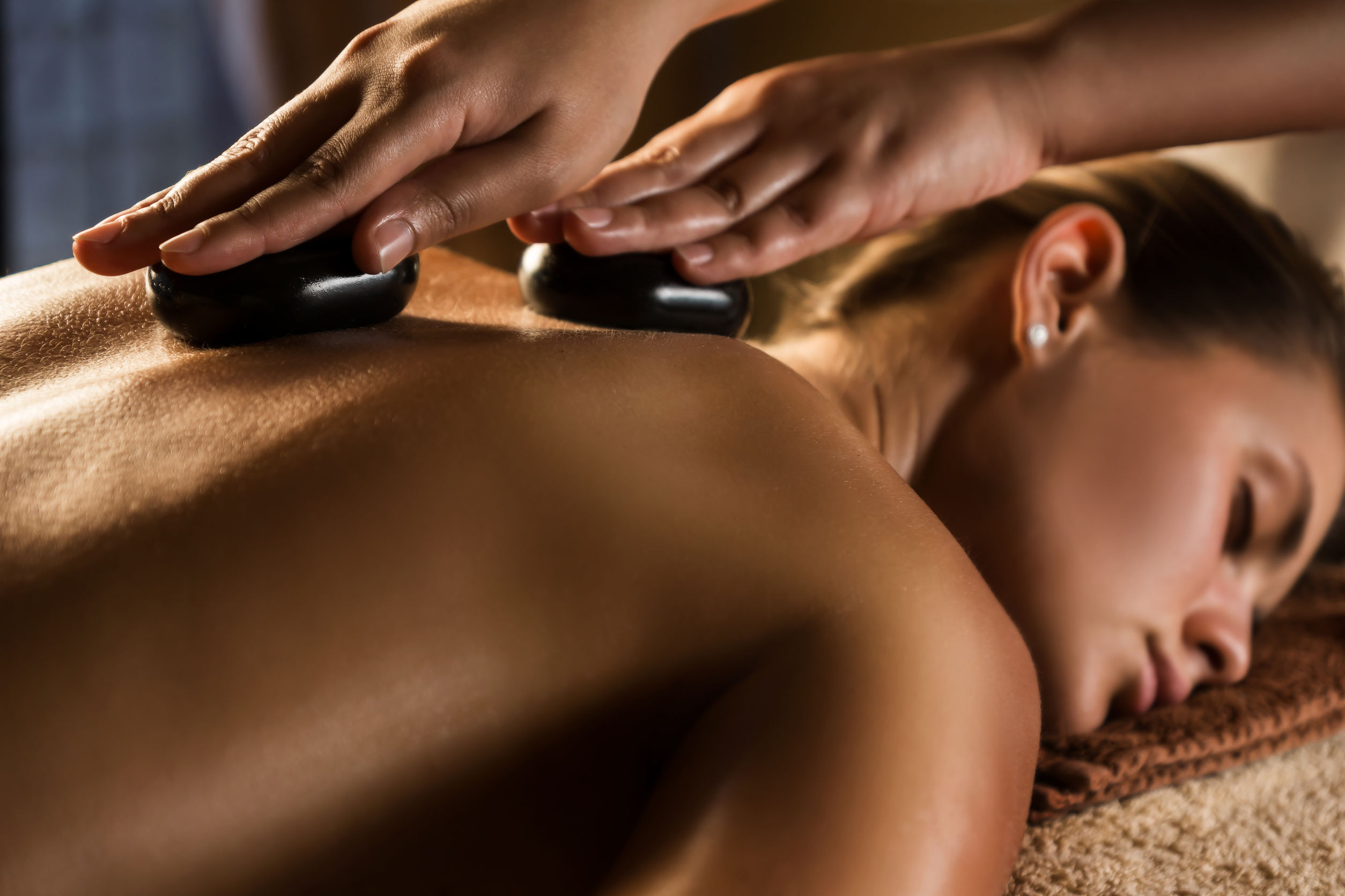 massage-pierre-chaudes